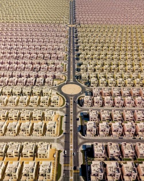 Nad Al Sheba 3 - район в Дубае с абсолютно одинаковым дизайном всех домов. 01