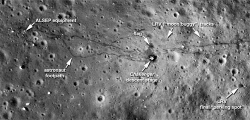 Конспирологам посвящается: почему никто не снимал места высадки человека на луне? 01