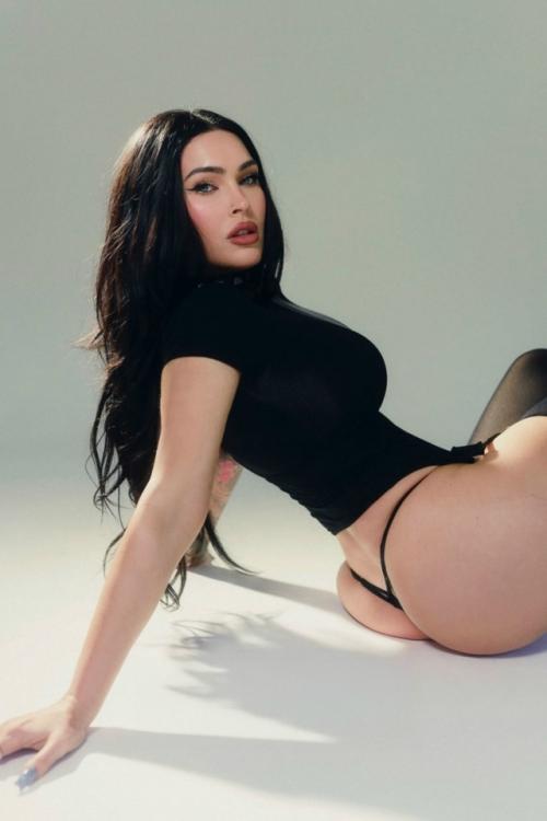 39-Летняя меган Фокс впервые за долгое время вернулась в соцсети. 01