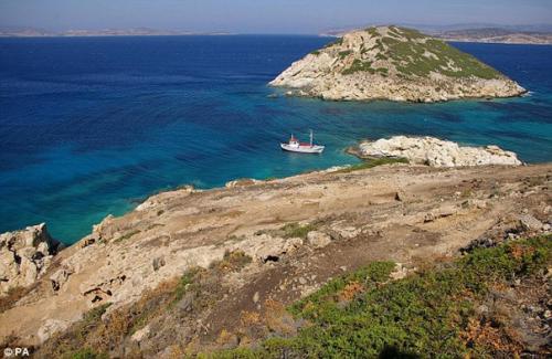 Спасибо за новый крутой стол? 01