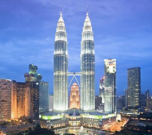 Мост башен петронас в Малайзии. 02