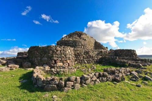 Нураги, гробницы гигантов и соборы.