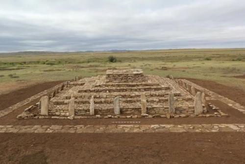 В Казахстане нашли пирамиду возрастом 3000 лет. 01 В Казахстане нашли пирамиду возрастом 3000 лет. 01
