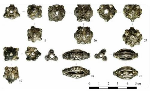 Клад X века в великом Новгороде оказался связан с Европой.

