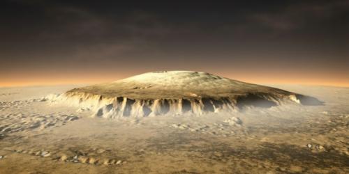Это самый высокий вулкан в солнечной системе: его высота составляет около 22 км, а диаметр - примерно 600 км. 02