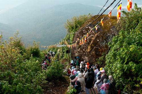 Пик адама и каменный отпечаток следа. 02 Пик адама и каменный отпечаток следа. 02