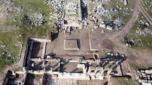 Руины алтаря греческой богини Деметры.
