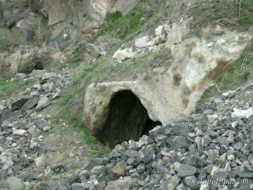 В Турции нашли огромный и древний подземный город. 05