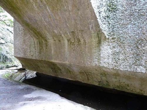 Таинственный японский мегалит иши - но - ходен. 01