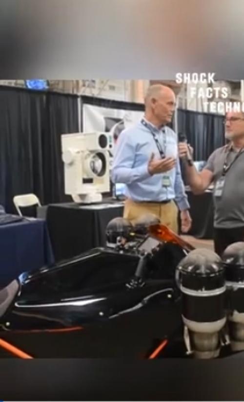 Speeder от Mayman Aerospace выглядит как байк из будущего, но на деле это компактный реактивный летательный аппарат.  