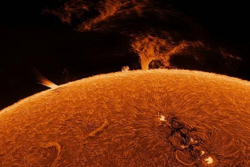 Бpитанский пенсионер делает потрясающие детальные фотографии солнца из собственного сада на заднем дворе дома. 03