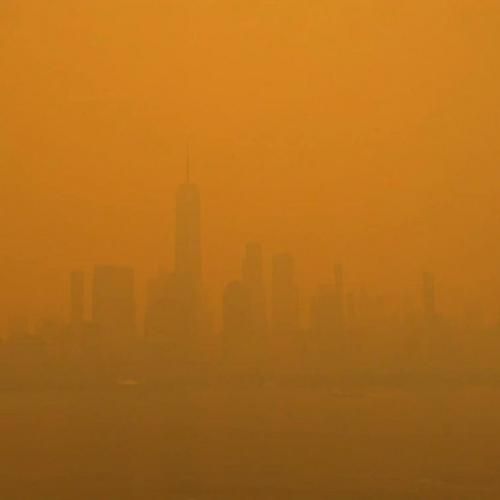 B Hью-йорке атмосфера Бегущего по Лезвию: город накрыло дымом и гарью от лесных пожаров в Канаде. 01