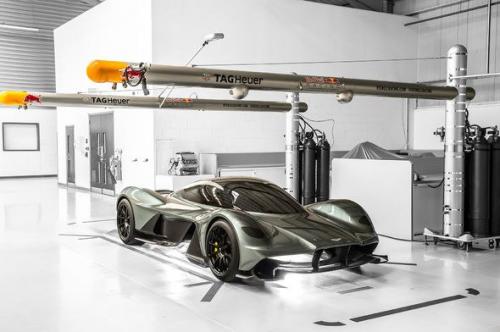 Aston Martin представил футуристический гибрид Валькирия. 03 Aston Martin представил футуристический гибрид Валькирия. 03