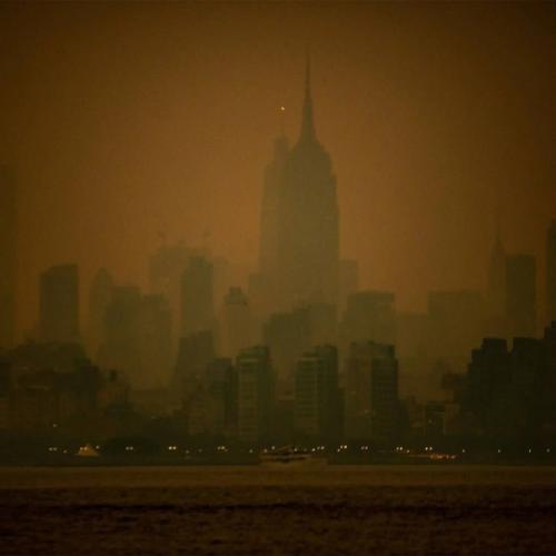 B Hью-йорке атмосфера Бегущего по Лезвию: город накрыло дымом и гарью от лесных пожаров в Канаде. 02