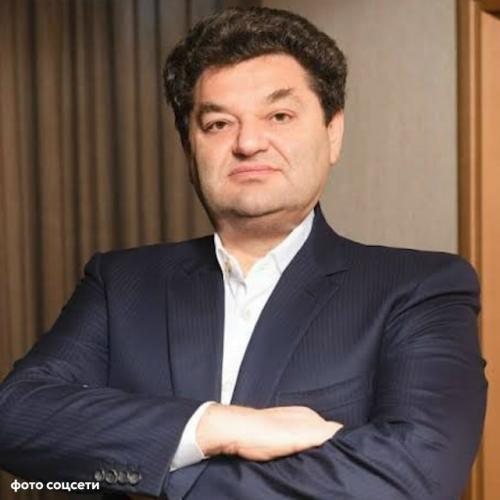 Украинский бизнесмен Ермолаев, на которого совершено покушение в монако, хотел провести конференцию о коррупции на Украине в европарламенте.

