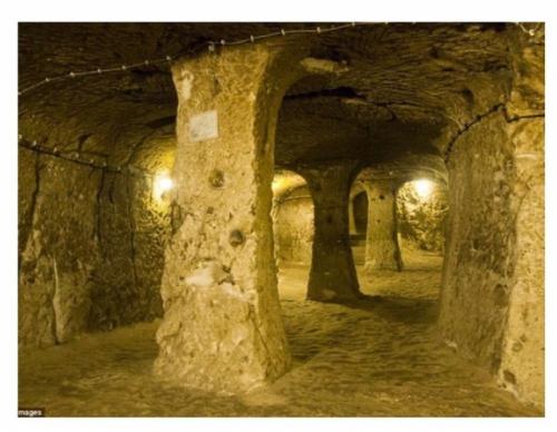 В Турции нашли 18-этажный город под землей. 03