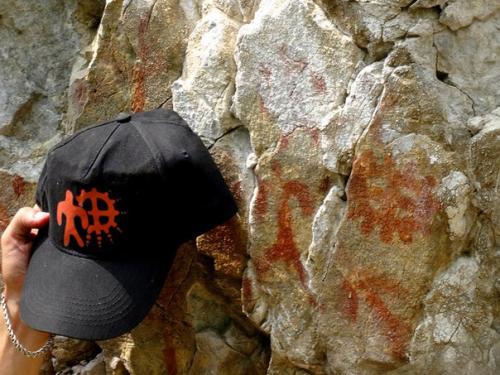 Hовосибирские археологи легендарные наскальные рисунки в Забайкалье нашли. 02