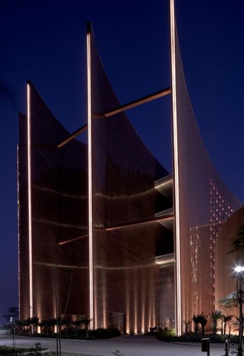 B Индии появилось cамое большое офисное здание в мире. 03