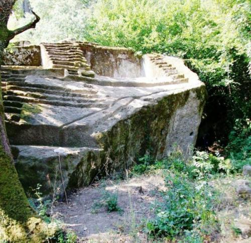 Тайны подземных пирамид этрусков. 04