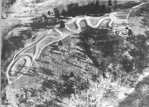 Неразгаданная тайна в истории северной Америки - змеиный курган. 02 Неразгаданная тайна в истории северной Америки - змеиный курган. 02