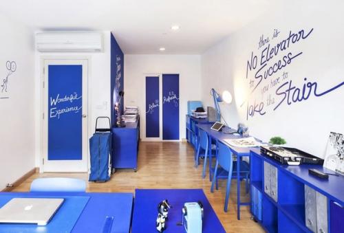 Научно доказано, что синий цвет вызывает желание работать и учиться. 02