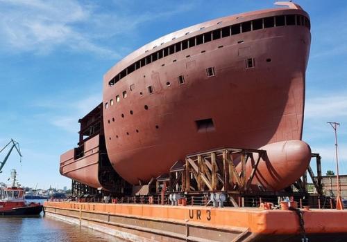 В Арктику отправляется первый круизный лайнер на аккумуляторах. 03