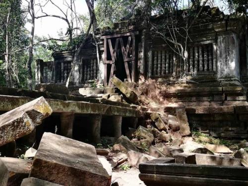 Невероятный храм Бенг мелиа (Камбоджа). 02