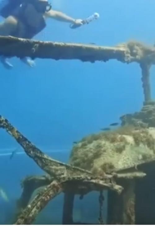 Первый в мире подводный реактивный ранец Cudajet называется. 01