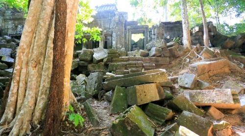 Невероятный храм Бенг мелиа (Камбоджа). 04