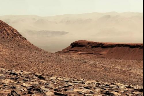 Пока вы читаете это, марсоход Curiosity поднимает очередную порцию красной пыли. 6. 