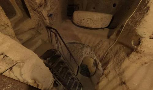 Квартиры прямо в скалах, вырубленные тысячи лет назад - диковинная каппадокия. 08 Квартиры прямо в скалах, вырубленные тысячи лет назад - диковинная каппадокия. 08