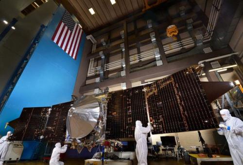 Nasa празднует год полетов вокруг марса. Nasa празднует год полетов вокруг марса.