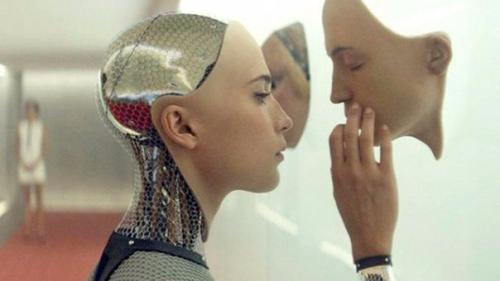 ИИ должен уметь сочувствовать, чтобы не навредить человеку.

