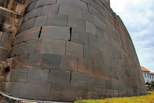 Кориканча - загадочные строения в городе Куско. 01 Кориканча - загадочные строения в городе Куско. 01