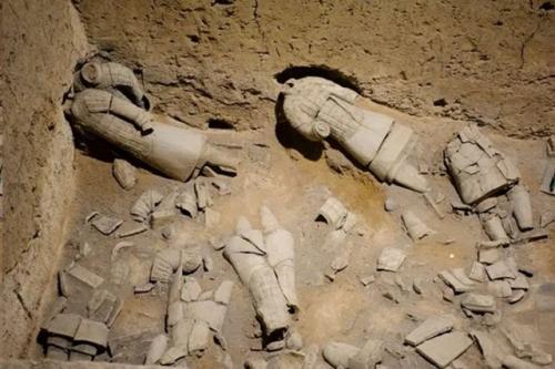 7 занимательных фактов о терракотовой армии. 01 7 занимательных фактов о терракотовой армии. 01