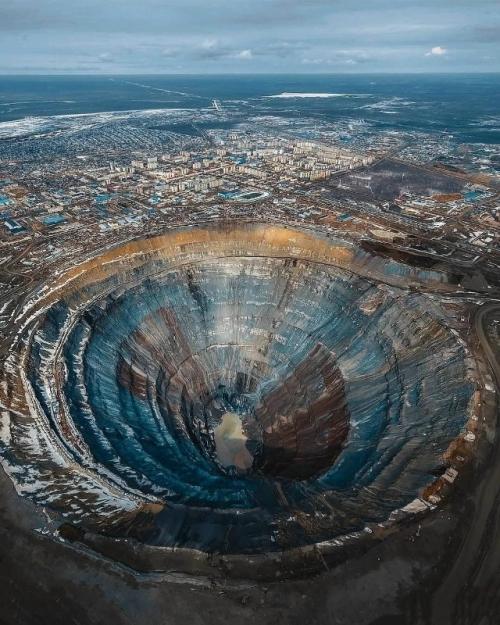 Мирный - город в Якутии, расположенный на территории вечной мерзлоты.  