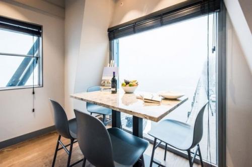 Квартира из старого портового крана, именно это сделали энтузиасты в Амстердаме. 02