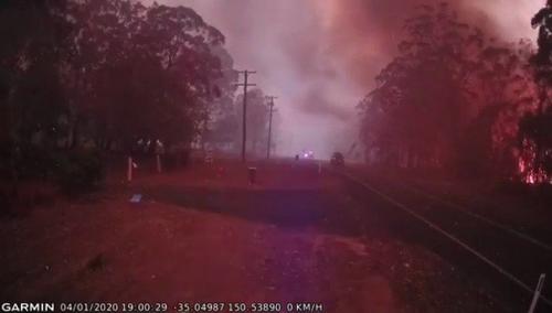 Как быстро распространялись пожары в Австралии. 03