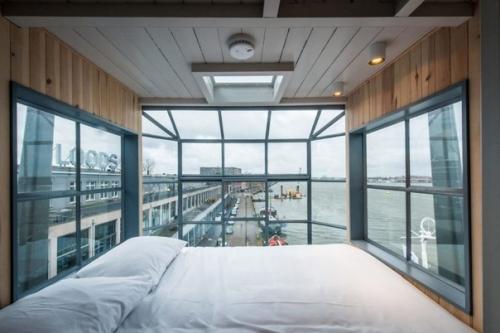 Квартира из старого портового крана, именно это сделали энтузиасты в Амстердаме. 04