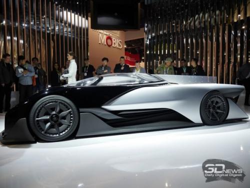 Знакомство с 1000-сильным электрокаром от Faraday Future вживую. 01