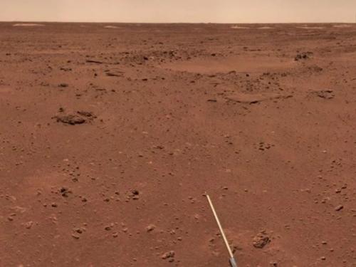 Китайское национальное космическое управление опубликовало четыре фотографии, сделанные зондом тяньвэнь-1. 02