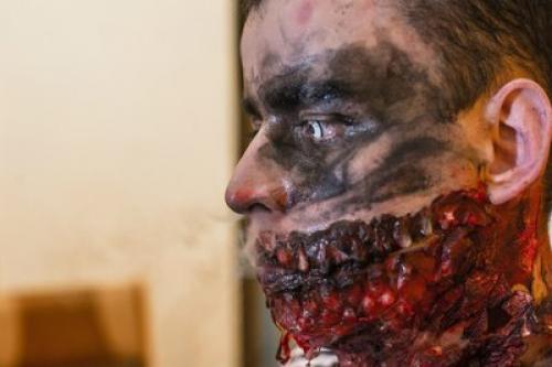 Снорк или как я мужа на Хэллоуин гримировала. 02