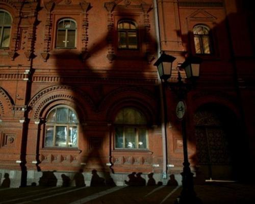 Призраки среди нас живут.