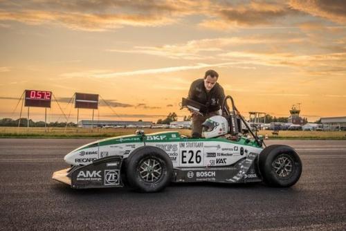 Электромобили становятся быстрей F1 - от 0 до 100 км/ч за 1. 7 секунды. Электромобили становятся быстрей F1 - от 0 до 100 км/ч за 1. 7 секунды.