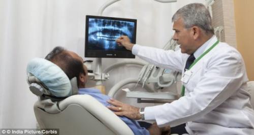 Ученые регенерацию зубов у взрослых людей допустили.

