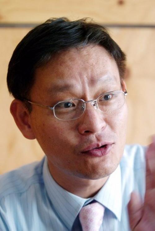 У этого мужчины самый высокий IQ всех времён.

