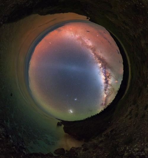 Петр хоралек изучал теоретическую физику и астрофизику, работал в обсерватории в упице, а недавно увлекся астрофотографией.