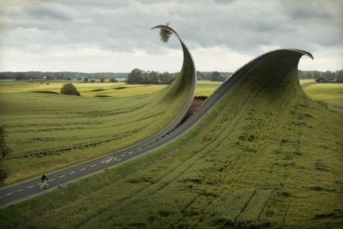 Эрик йоханссон (Eric Johansson) - прославленный шведский фотохудожник, превращающий обычные снимки в Театр Абсурда. 05