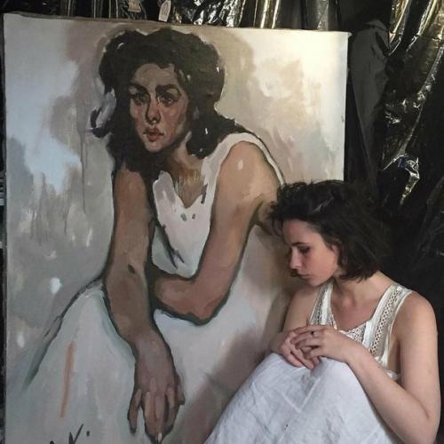 Это натурщики (те кто позируют художнику), а вот рисовала всех одна художница, и кстати ужасно). 06