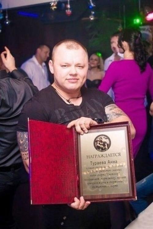 Чемпионке тураевой в аэропорту пришлось доказать, что она женщина. 03